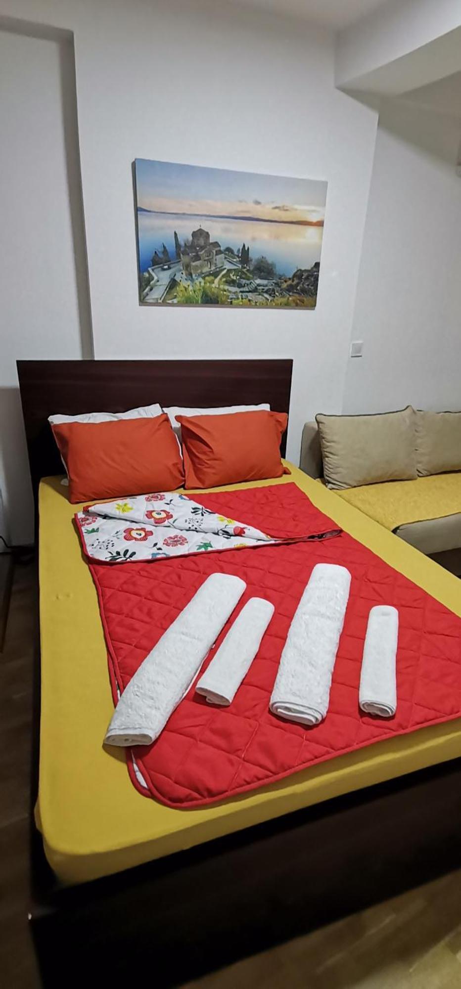 Center Apartment Delfina Охрид Екстериор снимка